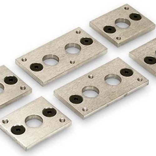 SBC CHEV HEADER STD PORT TO   SPREAD PORT EXHAUST FLANGE KIT